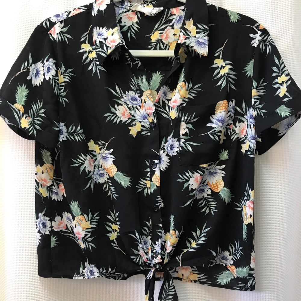 Hippie Rose pineapple aloha shirt tie front x2
